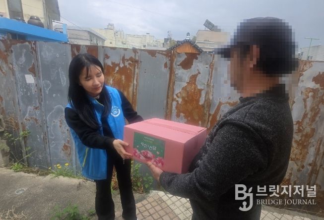 순천제일교회, 부활절 맞아 ‘사랑의 선물’ 100상자 기탁