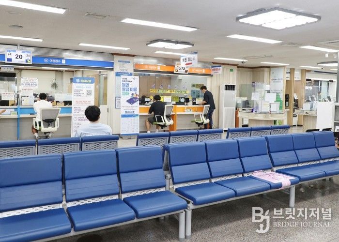 안양시청 별관1층 종합민원실 내부모습