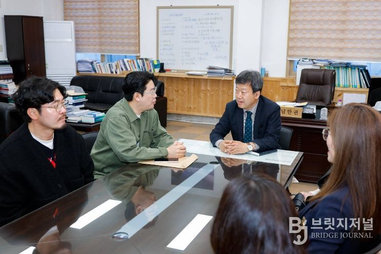 독도사랑운동본부 ‘독도사랑’ 후원물품 기탁