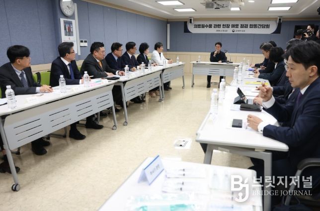 김민석 국무총리가 10일 영등포구 한강성심병원에서 열린 의료필수품 관련 현장 애로 점검 합동간담회에서 발언을 하고 있다.(국무조정실)