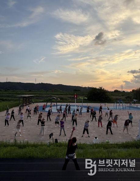 파주보건소, ‘문산노을길 달빛 운동교실’ 운영