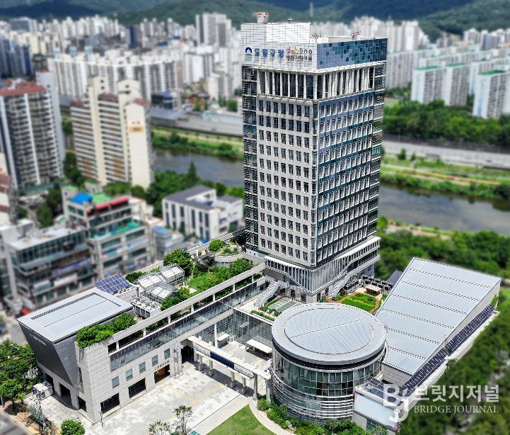 도봉구청사 외경