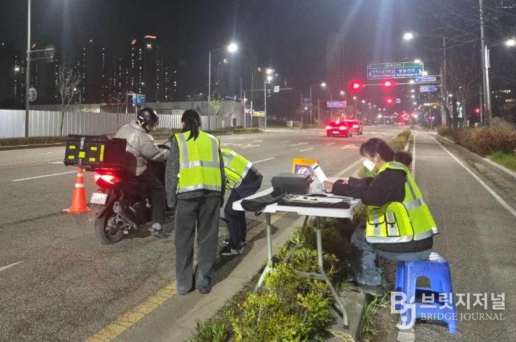 인천 중구, 이동소음 규제 지역 시행 앞두고 중부서와 운행차 소음 야간 단속